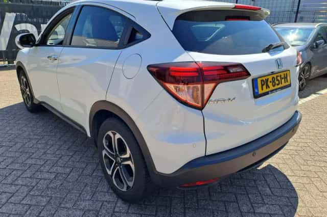 Honda HR-V (2017) thumbnail 2