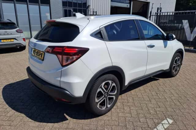 Honda HR-V (2017) thumbnail 4