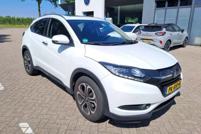 Honda HR-V (2017) thumbnail 5