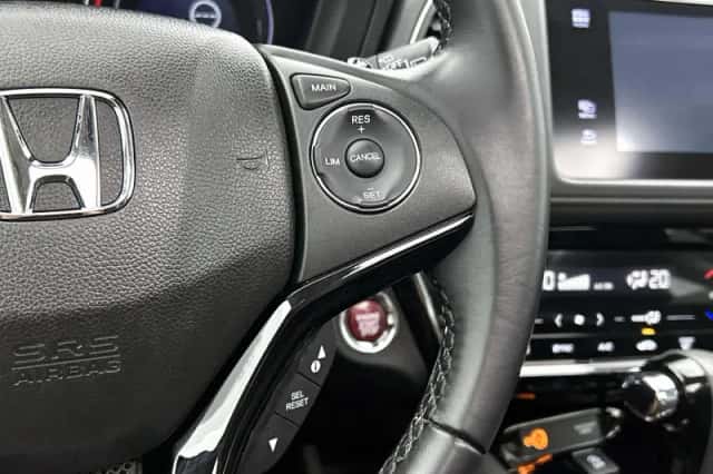 Honda HR-V (2017) thumbnail 6