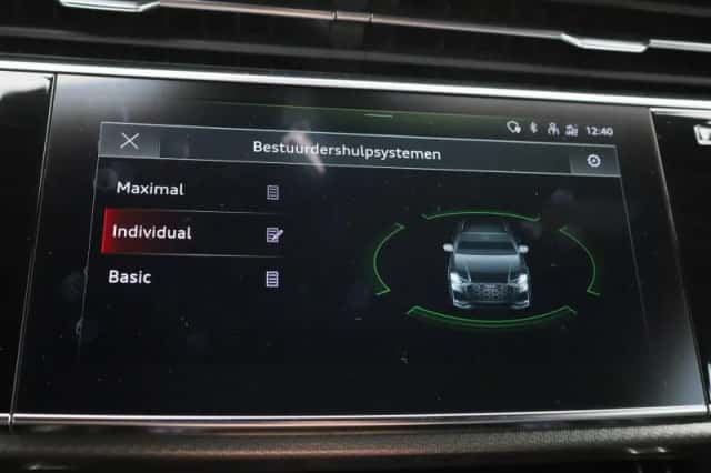 Audi Q8 (2021) thumbnail 34