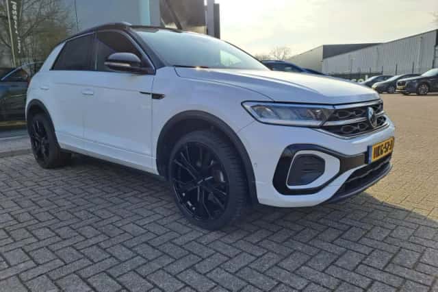 Volkswagen T-Roc (2022) thumbnail 2