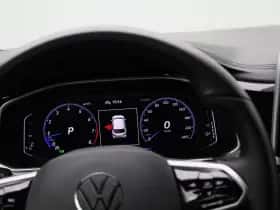 Volkswagen T-Roc (2022) thumbnail 12