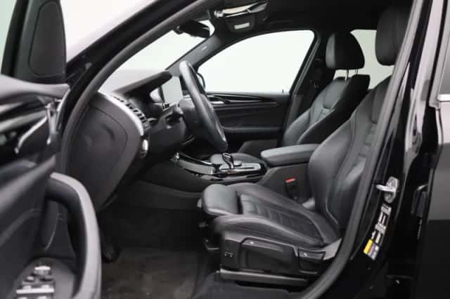 BMW X3 (2021) thumbnail 11