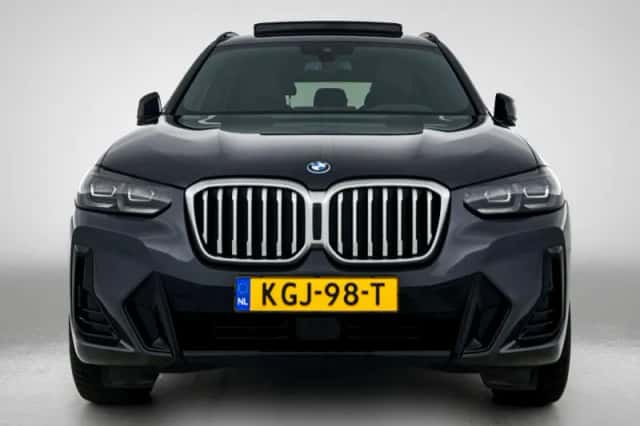 BMW X3 (2023) thumbnail 5