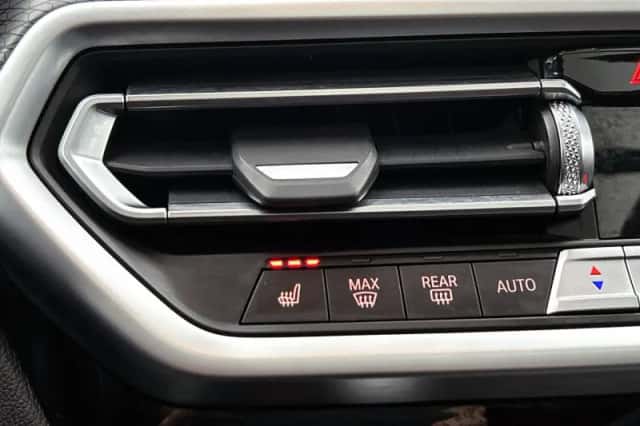 BMW X3 (2023) thumbnail 8