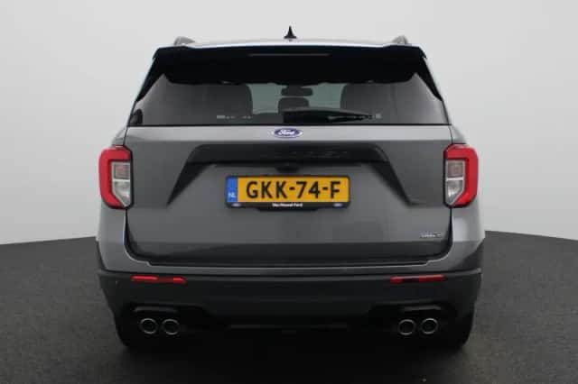 Ford Explorer (2024) thumbnail 5