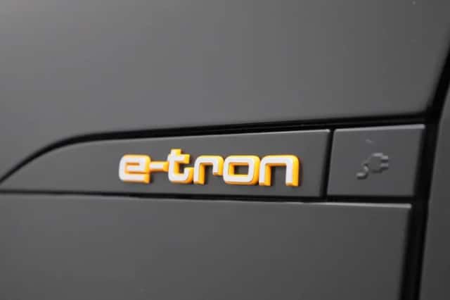 Audi e-tron (2021) thumbnail 42