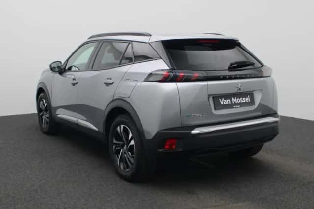 Peugeot e-2008 (2023) thumbnail 2