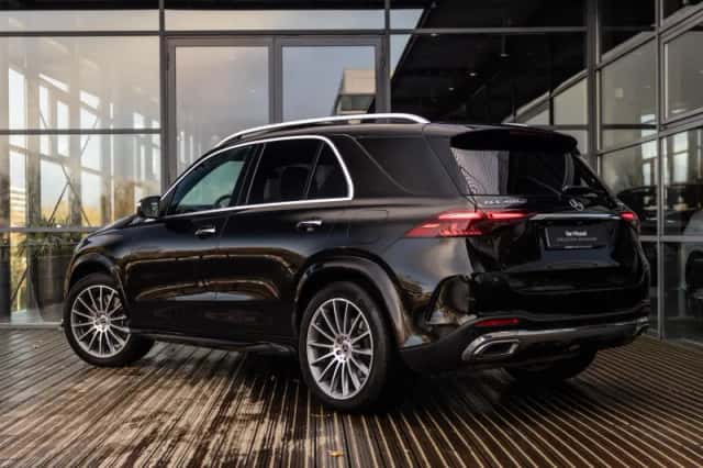 Mercedes-Benz GLE (2023) thumbnail 2
