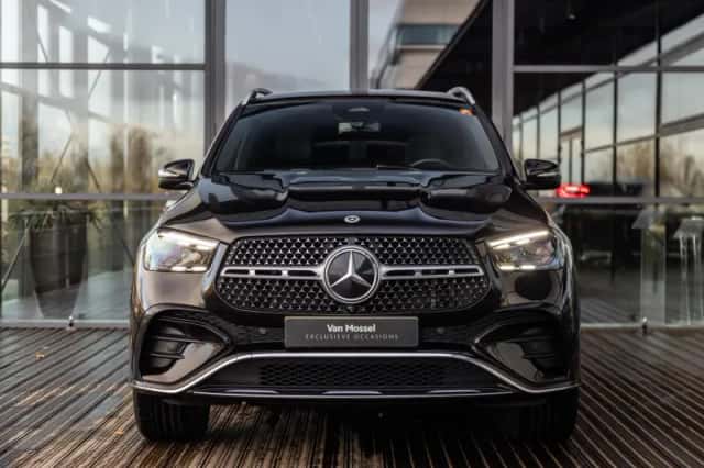 Mercedes-Benz GLE (2023) thumbnail 3