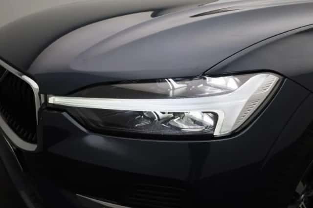 Volvo XC60 (2021) thumbnail 16