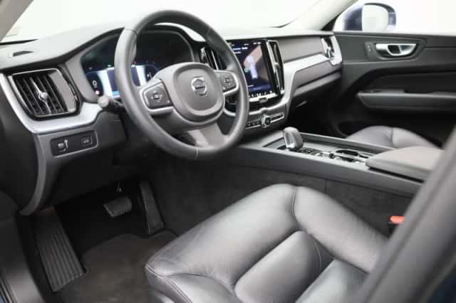 Volvo XC60 (2021) thumbnail 17