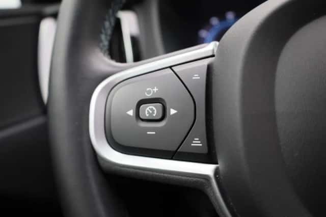Volvo XC60 (2021) thumbnail 19