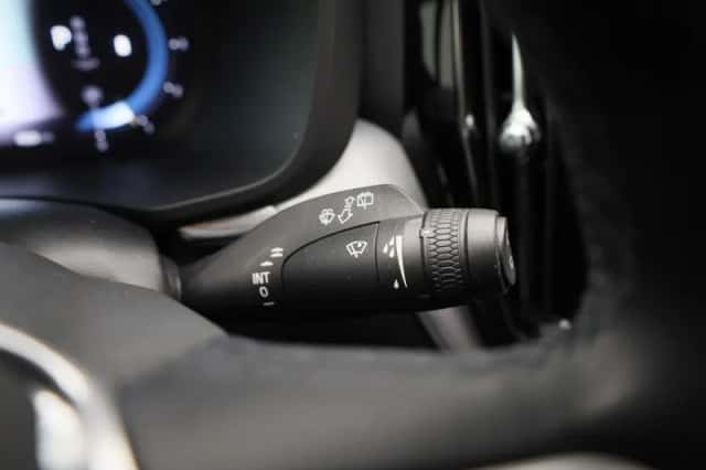 Volvo XC60 (2021) thumbnail 22