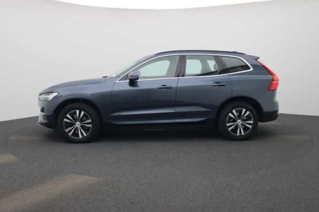Volvo XC60 (2021) thumbnail 4