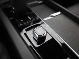 Volvo XC60 (2021) thumbnail 31