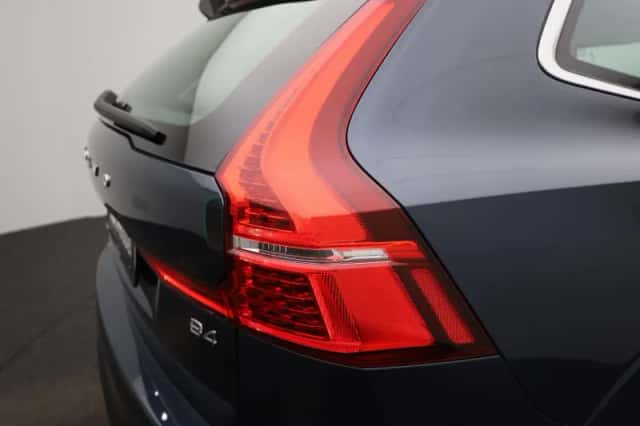 Volvo XC60 (2021) thumbnail 36