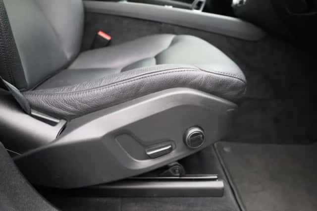 Volvo XC60 (2021) thumbnail 39