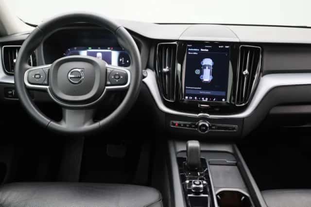 Volvo XC60 (2021) thumbnail 7