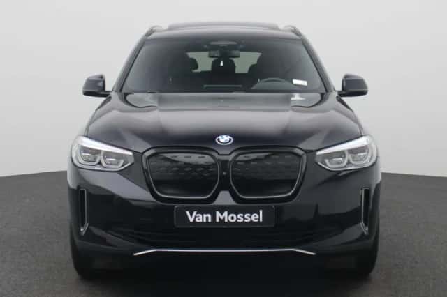 BMW iX3 (2021) thumbnail 3
