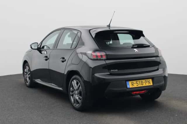 Peugeot 208 (2022) thumbnail 2