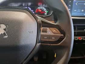 Peugeot 208 (2022) thumbnail 9