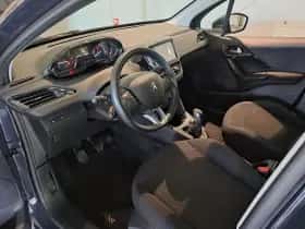 Peugeot 208 (2019) thumbnail 15