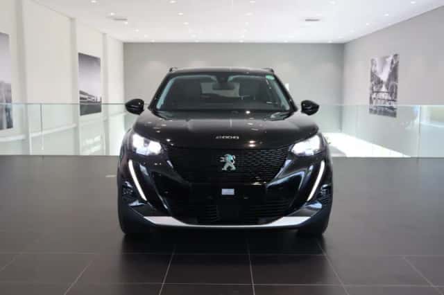 Peugeot e-2008 (2023) thumbnail 3