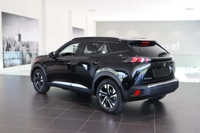 Peugeot e-2008 (2023) thumbnail 5