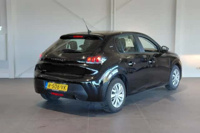 Peugeot 208 (2022) thumbnail 5