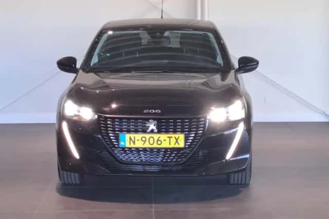 Peugeot 208 (2022) thumbnail 2