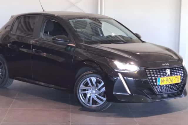 Peugeot 208 (2022) thumbnail 3