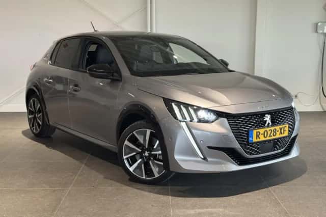 Peugeot e-208 (2023) thumbnail 3