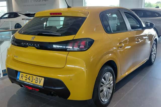 Peugeot 208 (2022) thumbnail 6