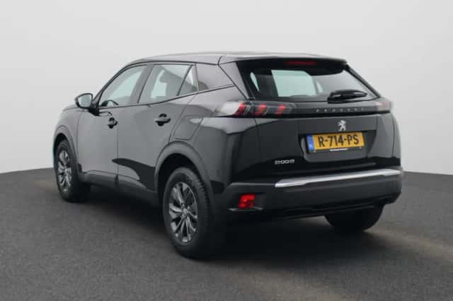 Peugeot 2008 (2022) thumbnail 2