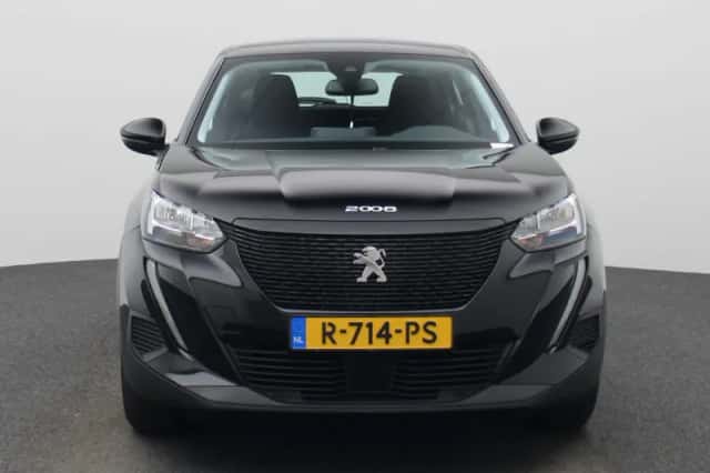 Peugeot 2008 (2022) thumbnail 3