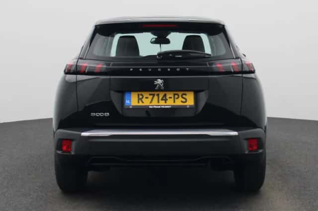 Peugeot 2008 (2022) thumbnail 5