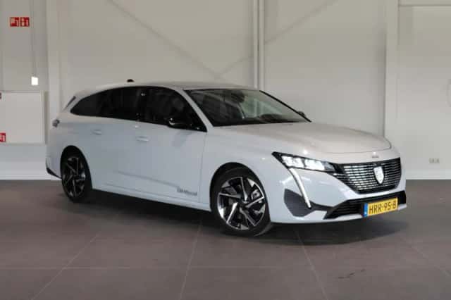 Peugeot 308 (2025) thumbnail 3