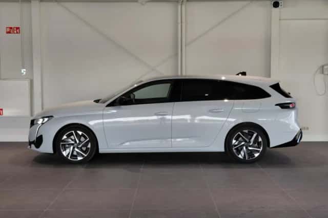 Peugeot 308 (2025) thumbnail 5