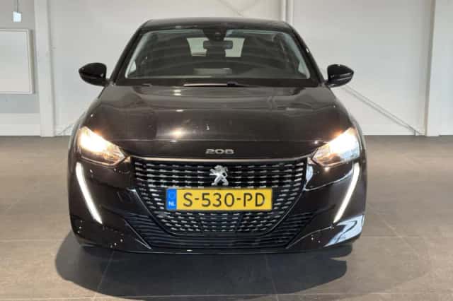 Peugeot 208 (2023) thumbnail 2