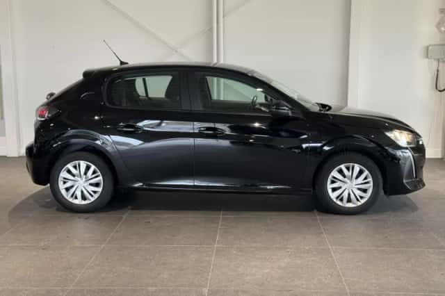 Peugeot 208 (2023) thumbnail 4