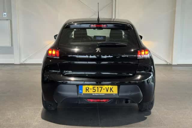 Peugeot 208 (2023) thumbnail 6