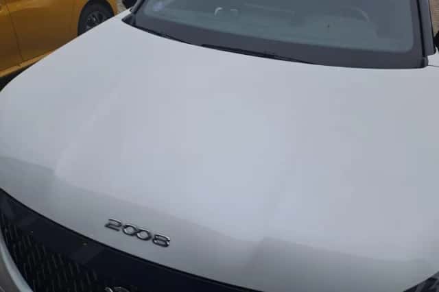 Peugeot 2008 (2023) thumbnail 3
