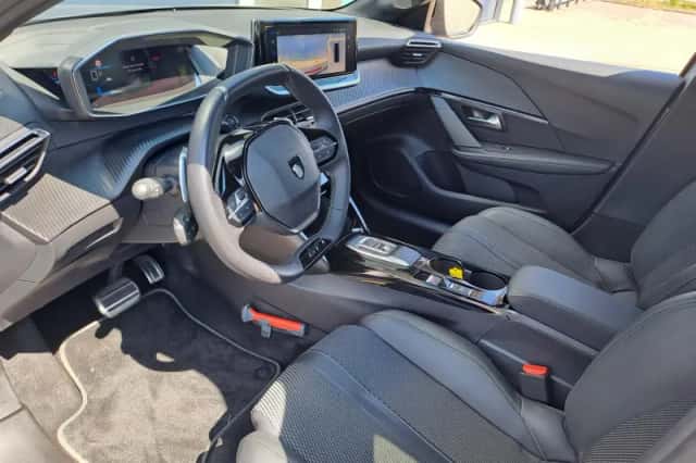 Peugeot 208 (2025) thumbnail 2