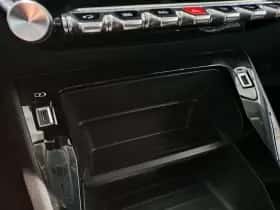 Peugeot 208 (2022) thumbnail 22