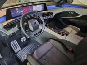 Peugeot 3008 (2025) thumbnail 2