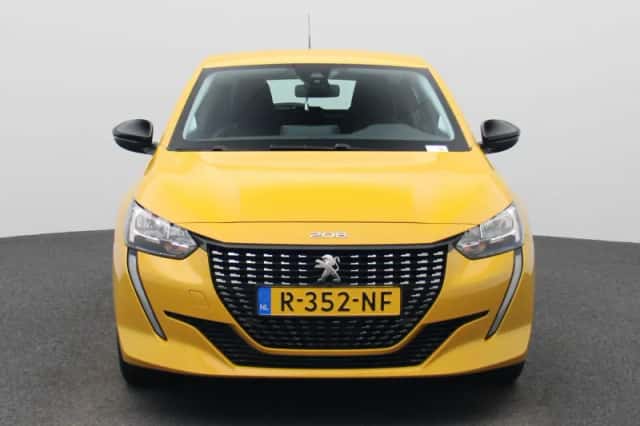 Peugeot 208 (2022) thumbnail 3
