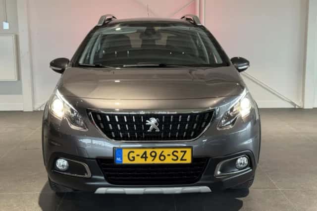 Peugeot 2008 (2019) thumbnail 2