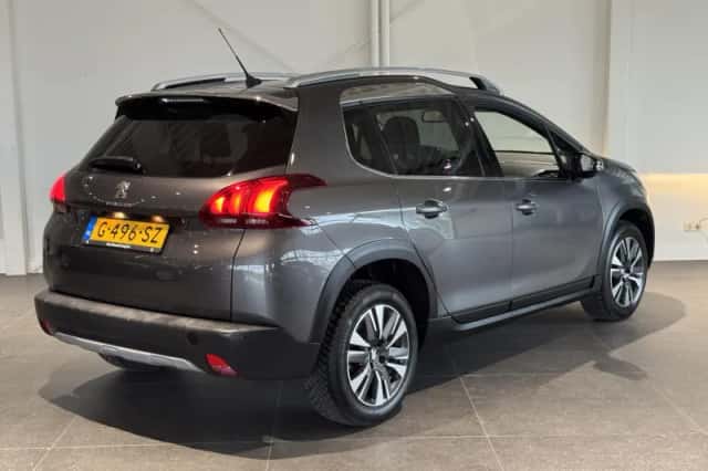 Peugeot 2008 (2019) thumbnail 3